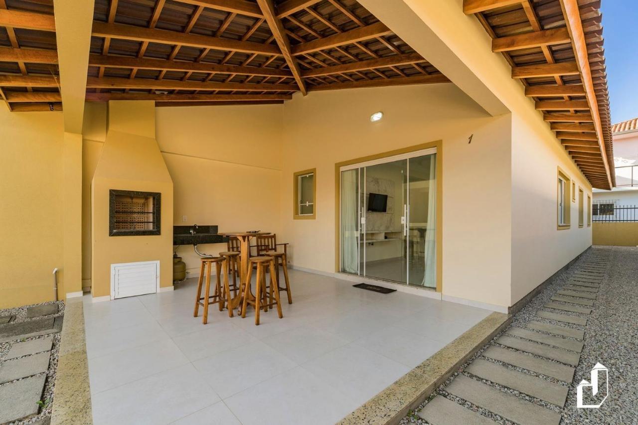 Casa Terrea Com 02 Dormitorios Бомбіняс Екстер'єр фото