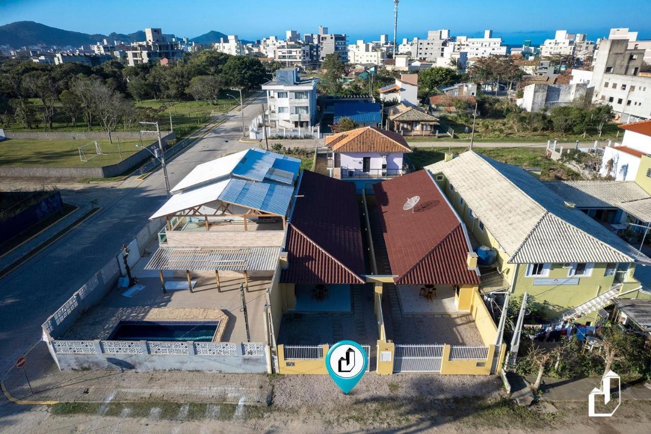 Casa Terrea Com 02 Dormitorios Бомбіняс Екстер'єр фото