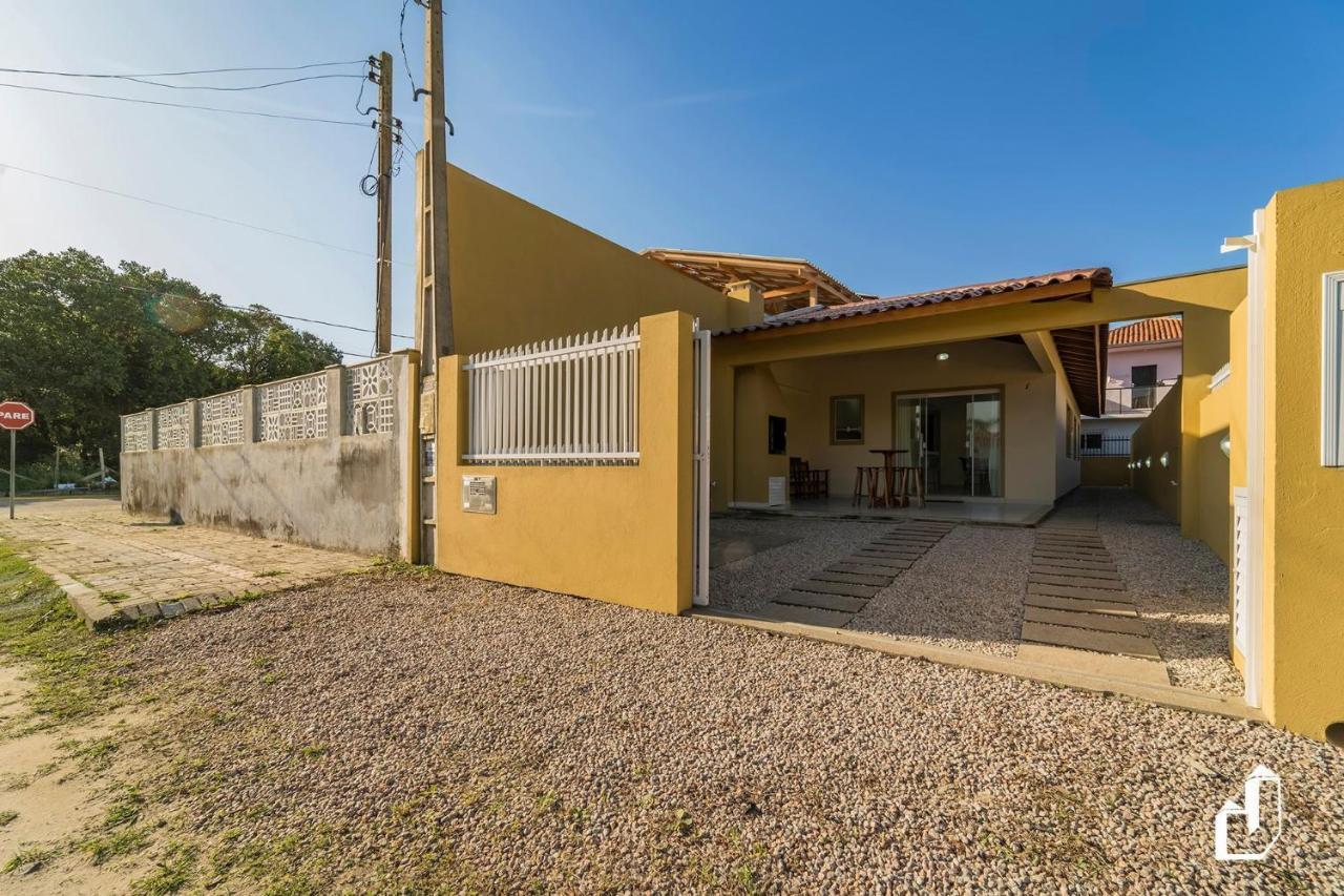 Casa Terrea Com 02 Dormitorios Бомбіняс Екстер'єр фото